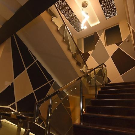 Hotel Atlantis Kumbakonam Buitenkant foto