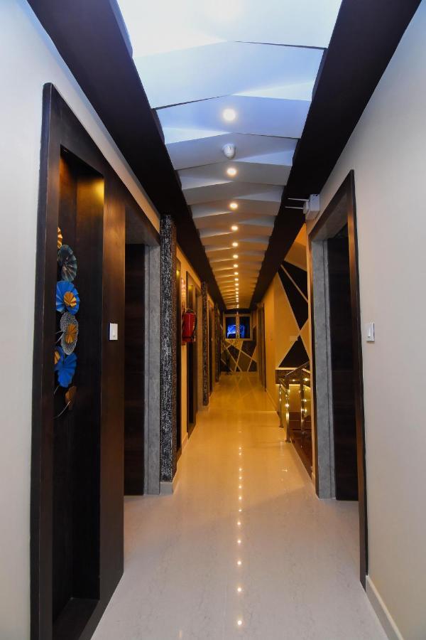 Hotel Atlantis Kumbakonam Buitenkant foto